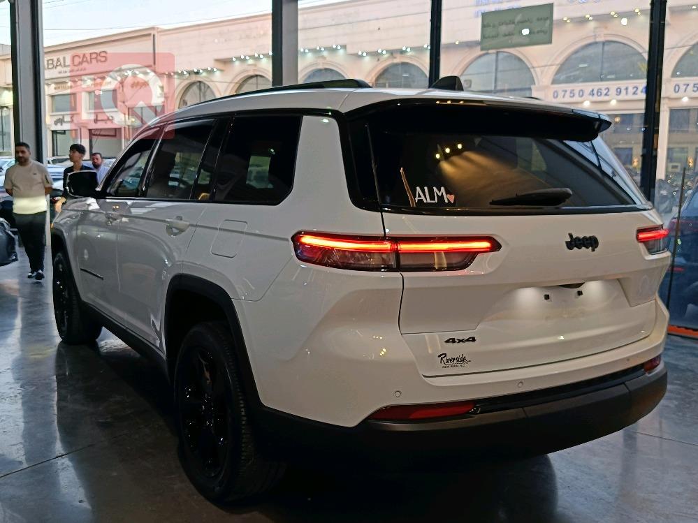 جیپ L گراند شیرۆکی